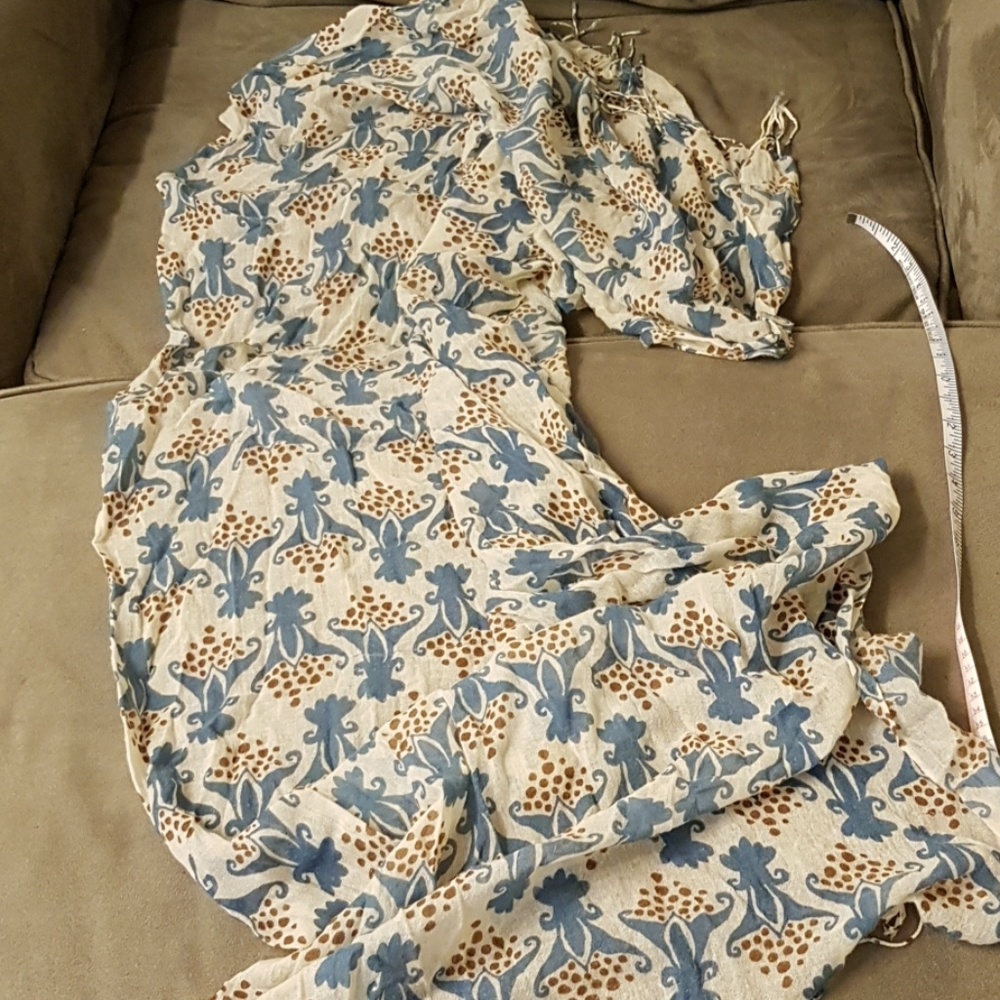 Summer scarf blue floral
